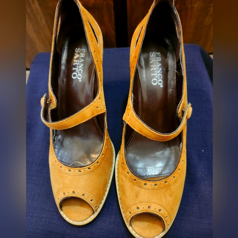Franco Sarto ultra comfortable wedges size 8M